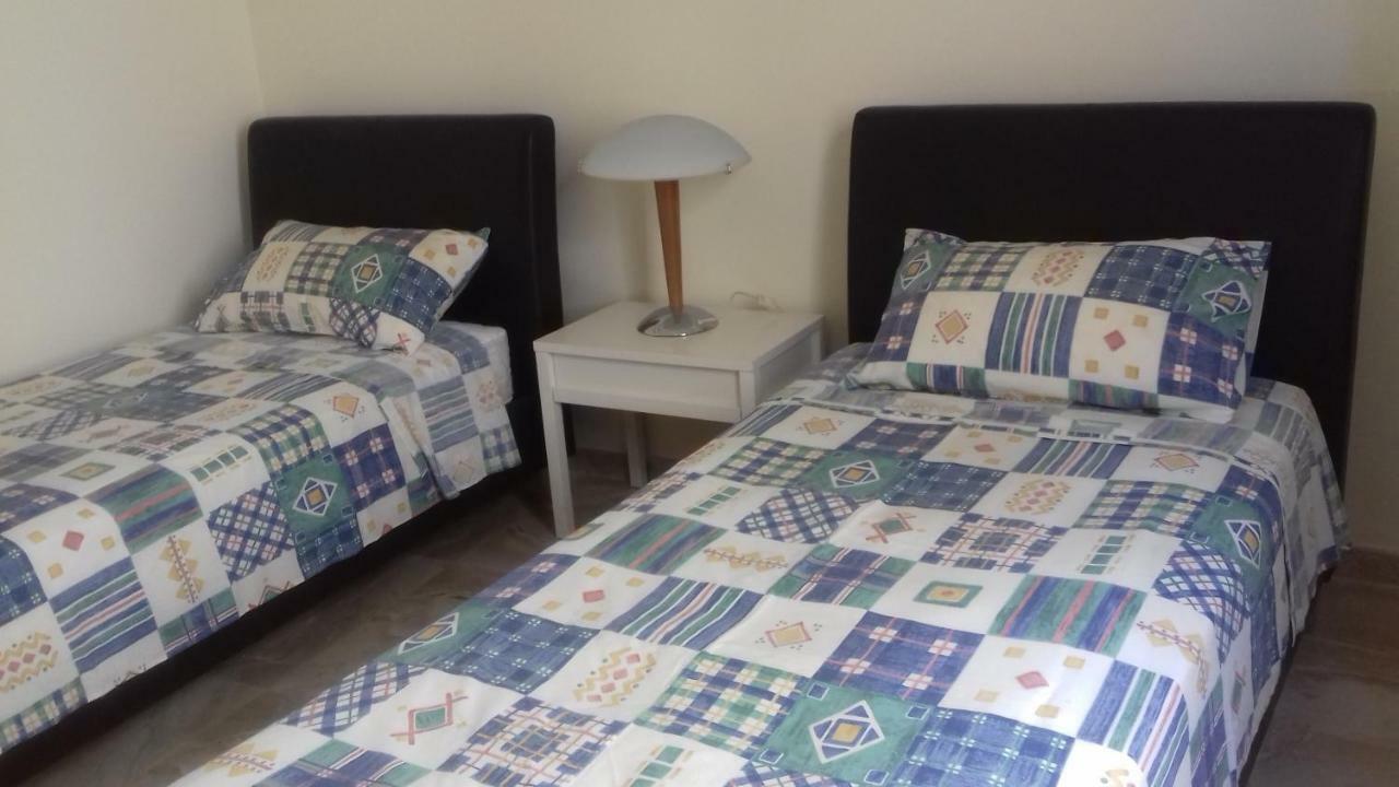 Amathusia Beach Apartment 레메소스 외부 사진
