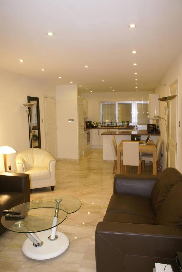 Amathusia Beach Apartment 레메소스 외부 사진